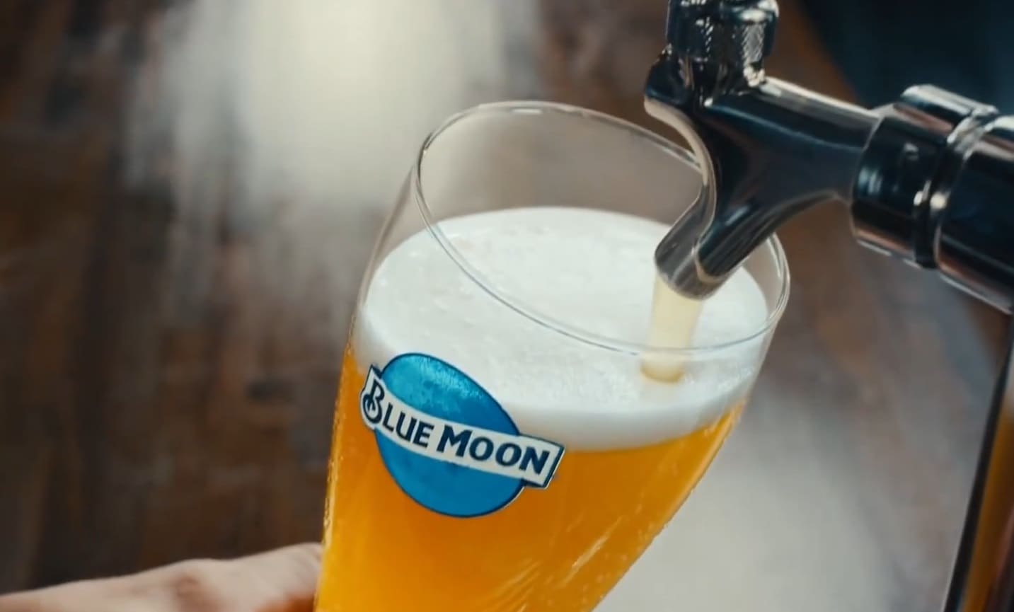 Is Blue Moon a Hefeweizen Beer? BrewingCrafter