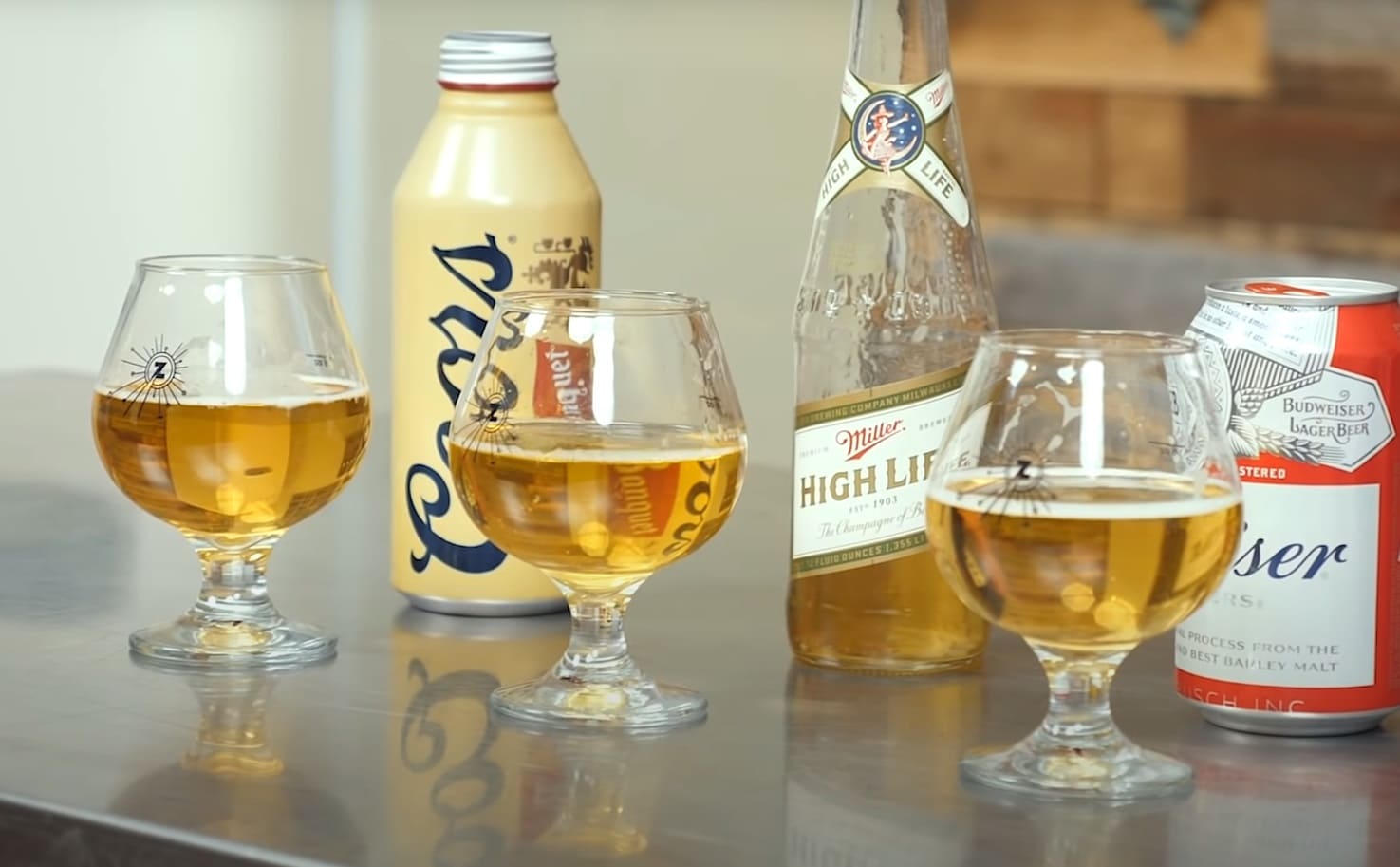 Miller High Life vs. Budweiser Which Beer Is Better? BrewingCrafter